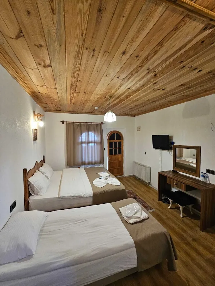 Family Üç Kişilik Oda