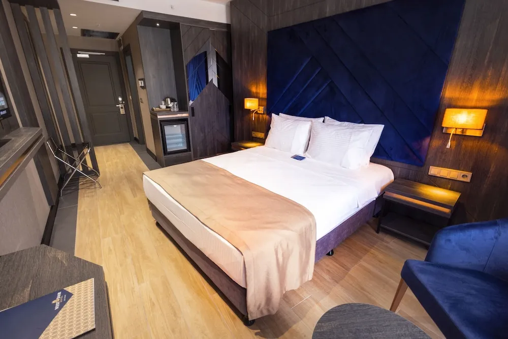 Superior Tek Büyük Yataklı Oda