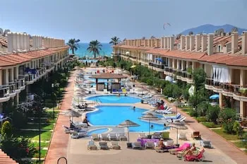 Sunset Beach Club Lebrentals