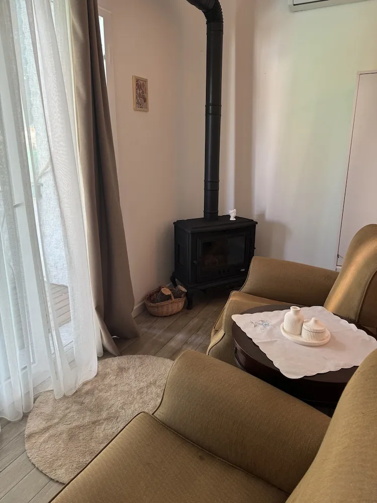 Superior Oda, 1 Yatak Odası, Şömine, Havuz Manzaralı