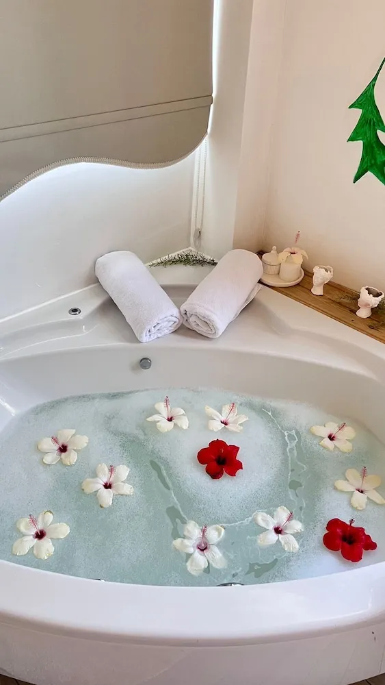 Junior Süit, Sıcak Su Küveti, Executive Katı