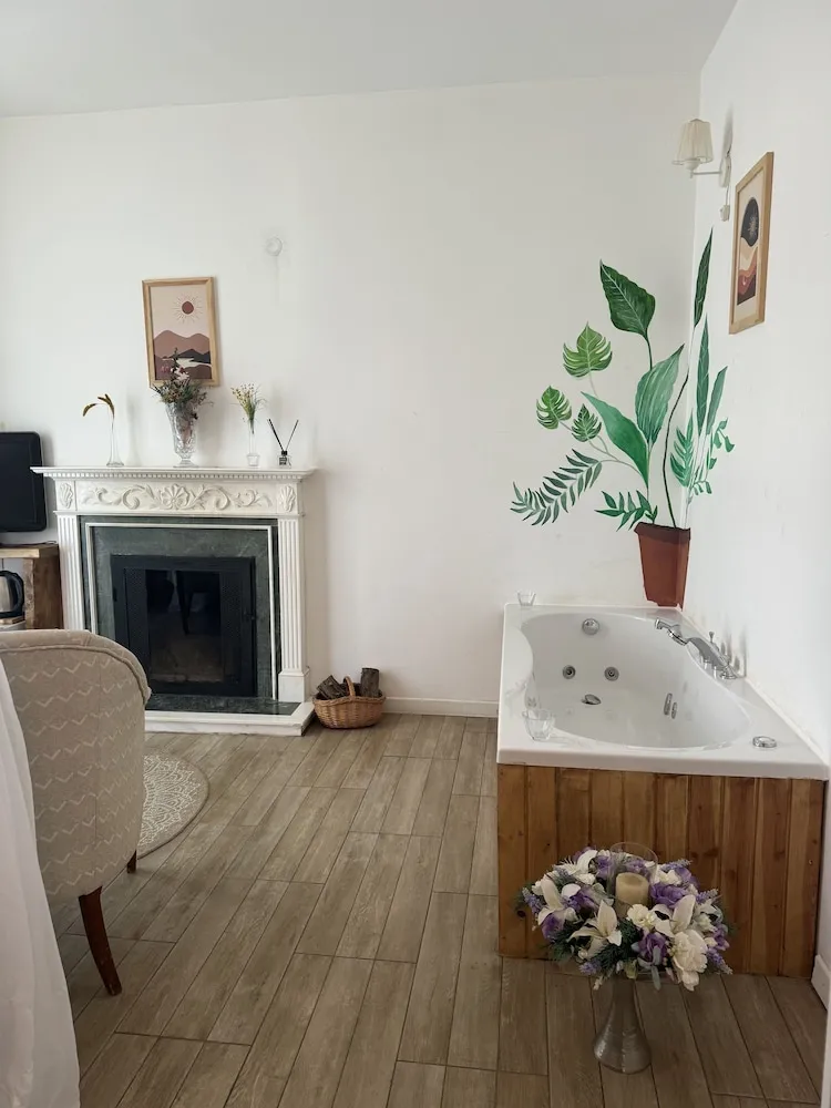 Junior Süit, Sıcak Su Küveti, Executive Katı