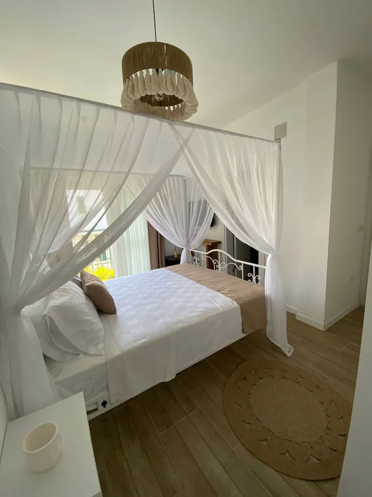 Deluxe Üç Kişilik Oda, 1 Büyük (Queen) Boy Yatak, Havuz Manzaralı