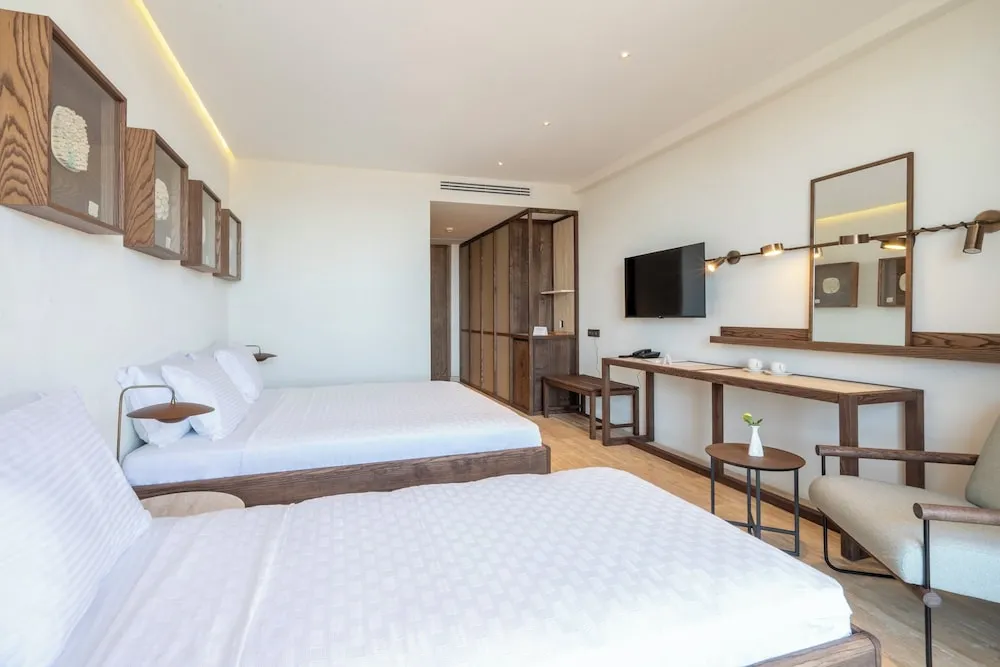 Deluxe Üç Kişilik Oda, Deniz Manzaralı