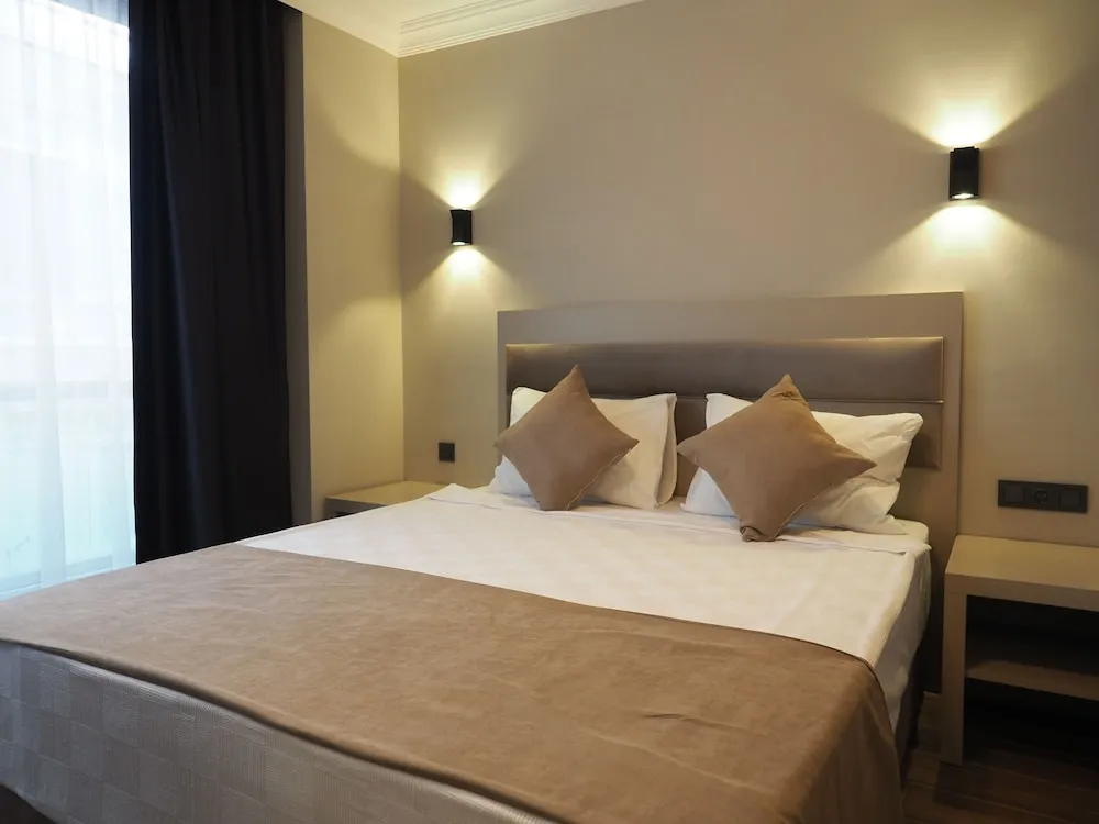 Comfort Tek Büyük Yataklı Oda, 1 En Büyük (King) Boy Yatak, Balkon, Şehir Manzaralı