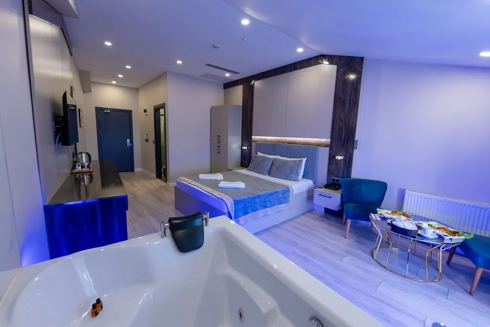 Deluxe Tek Büyük Yataklı Oda, 1 Yatak Odası, Balkon
