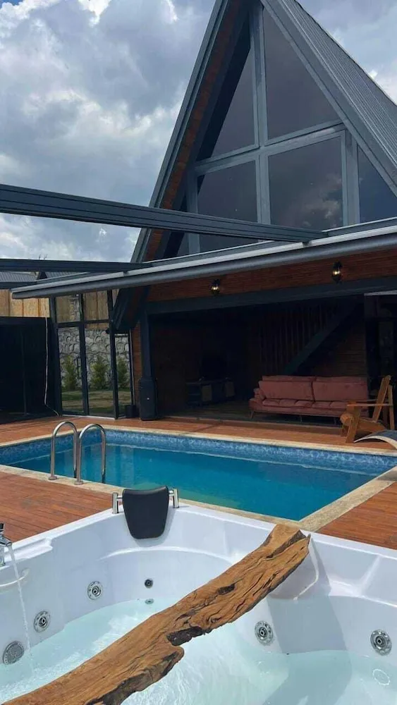 Luxury Bungalov