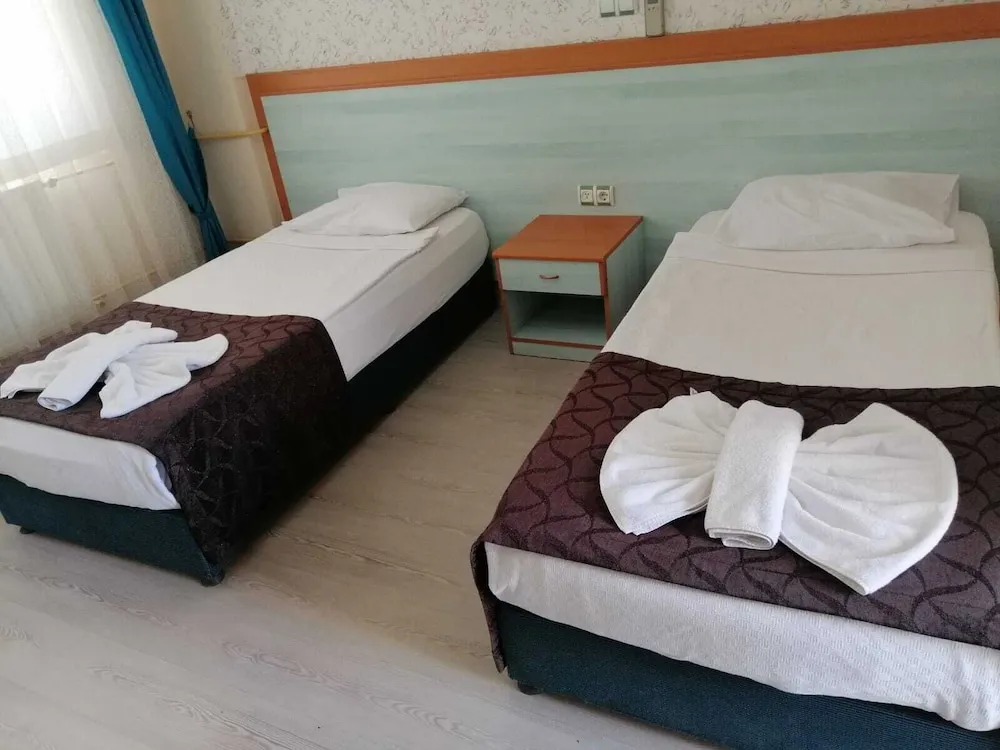 Standard Tek Büyük veya İki Ayrı Yataklı Oda