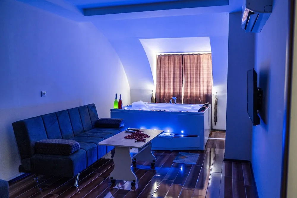 Honeymoon Çatı Katı Süiti (Penthouse)