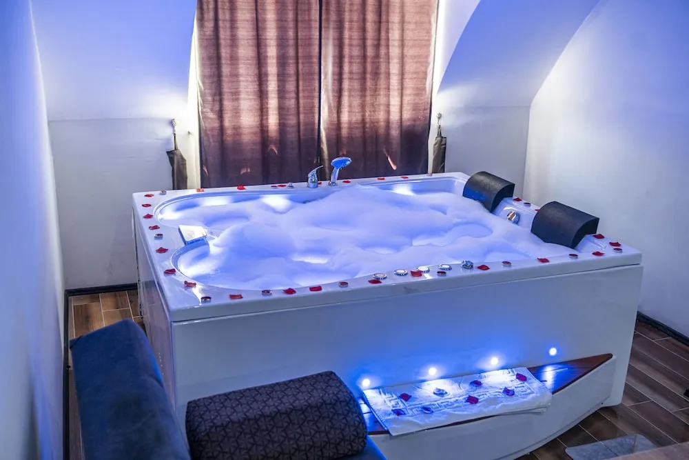 Honeymoon Çatı Katı Süiti (Penthouse)