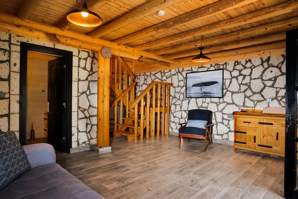 LOFT VERANDALI EV