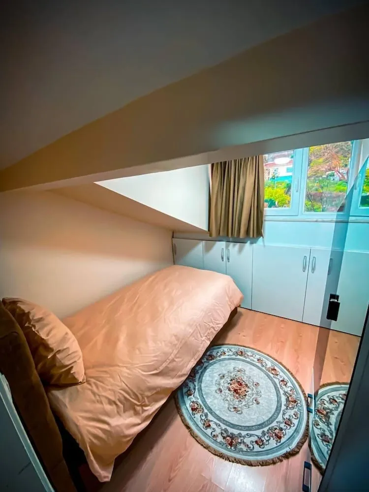 Economy Çatı Katı (Loft)