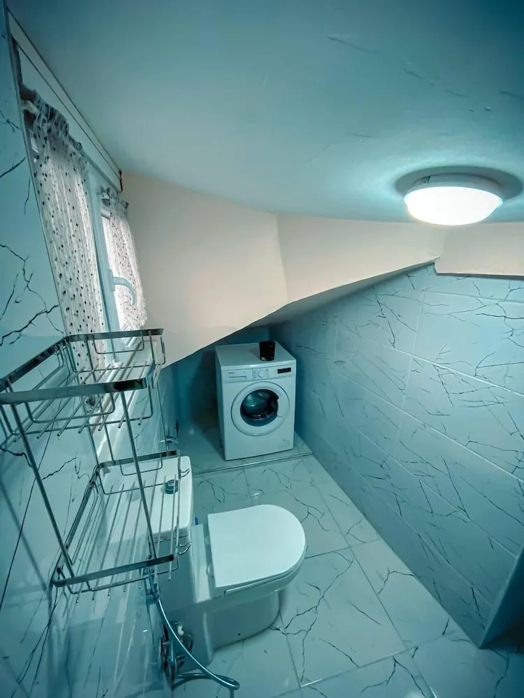 Economy Çatı Katı (Loft)