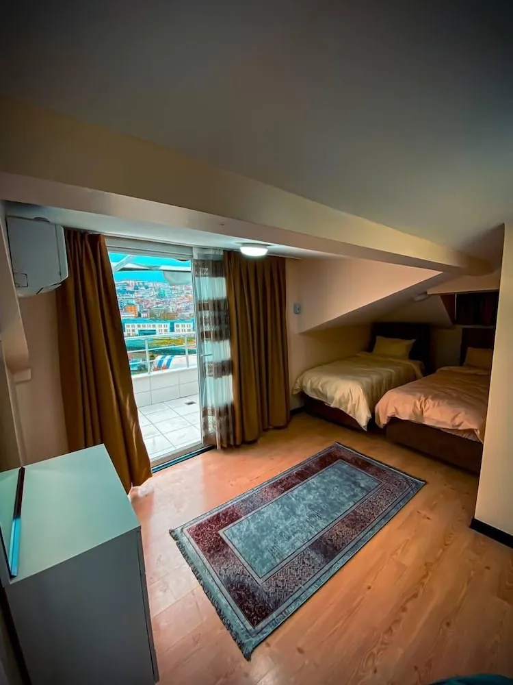 Economy Çatı Katı (Loft)