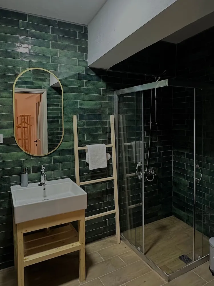 Deluxe Tek Büyük Yataklı Oda, Üzüm Asması Manzaralı