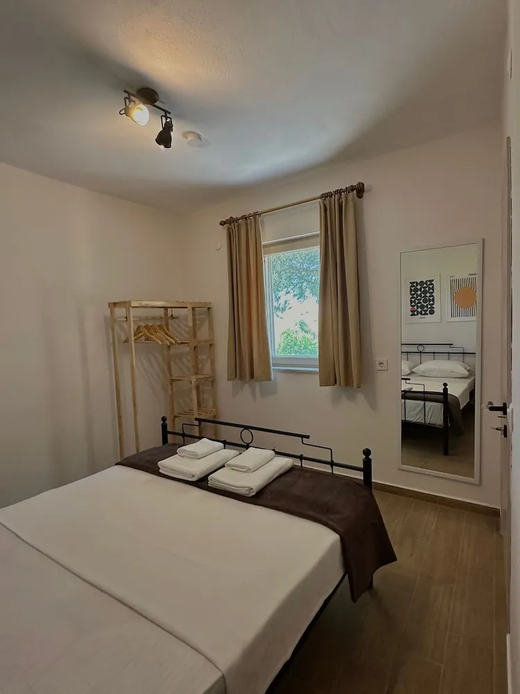 Deluxe Tek Büyük Yataklı Oda, Üzüm Asması Manzaralı