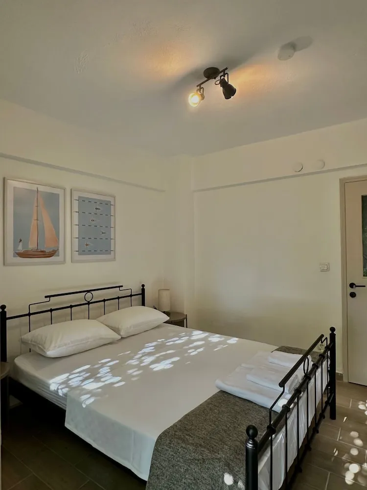 Deluxe Tek Büyük Yataklı Oda, Üzüm Asması Manzaralı