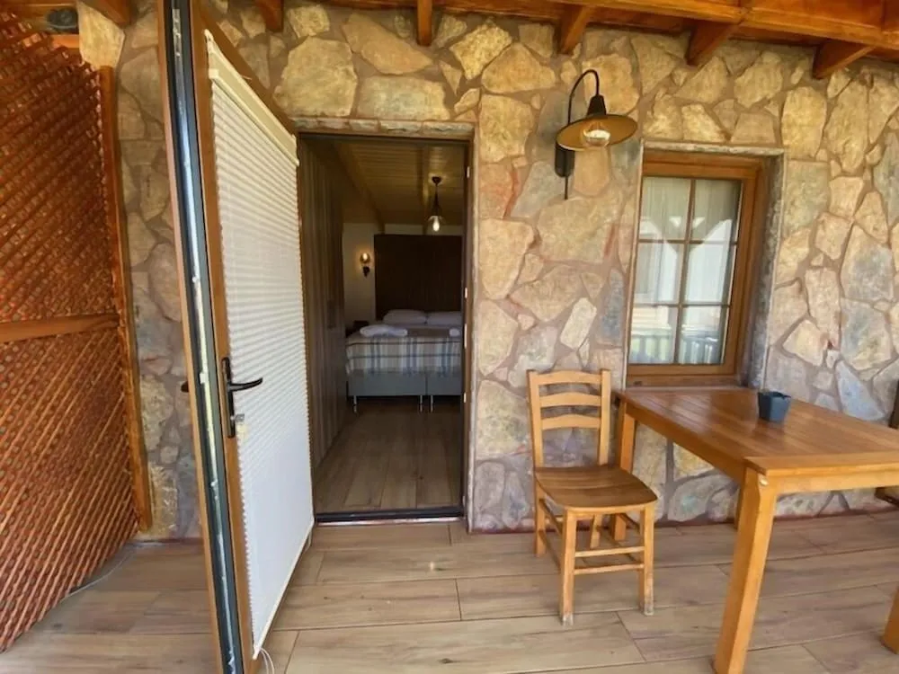 Superior Oda, 1 Çift Kişilik Yatak, Veranda, Bahçe Manzaralı