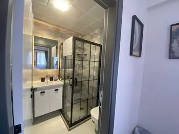 Tinos Otel & Bağ Evi (+12 Yaş)