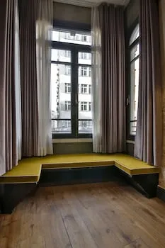 Hotel The Public