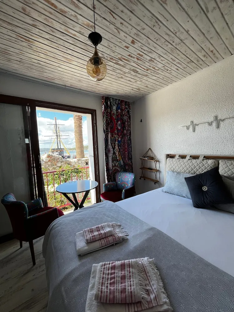 Panoramic Oda, 1 Büyük (Queen) Boy Yatak, Deniz Manzaralı