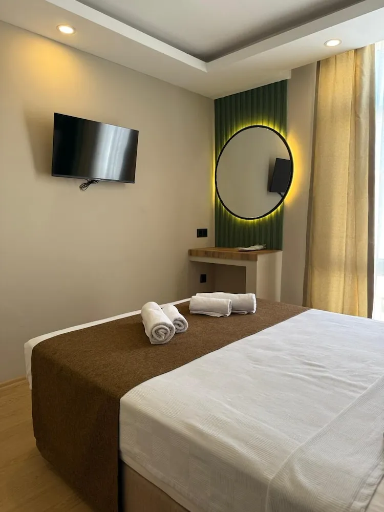 Deluxe Tek Büyük Yataklı Oda, Şehir Manzaralı