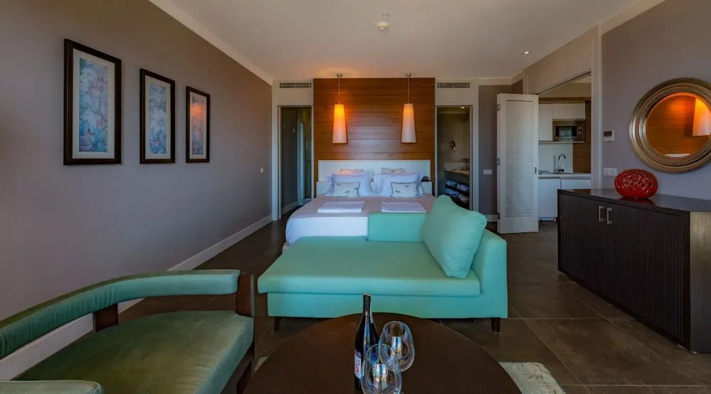 Suite Partial Sea View