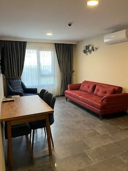 Neo Suite Hotel