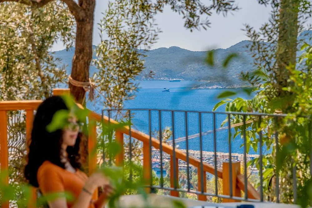 Apart Daire, Kısmi Deniz Manzaralı