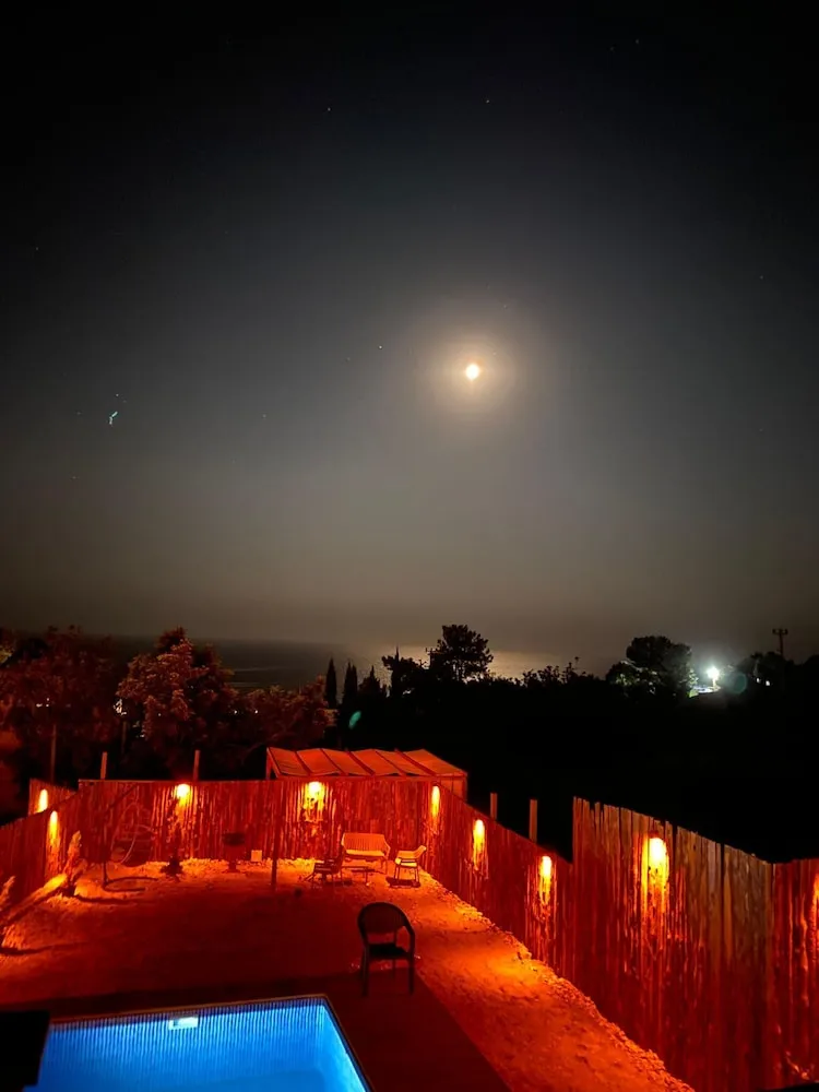 Exclusive Bungalov, Havuz Manzaralı