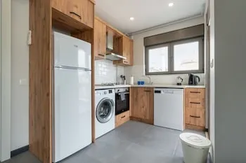 Rose Residence