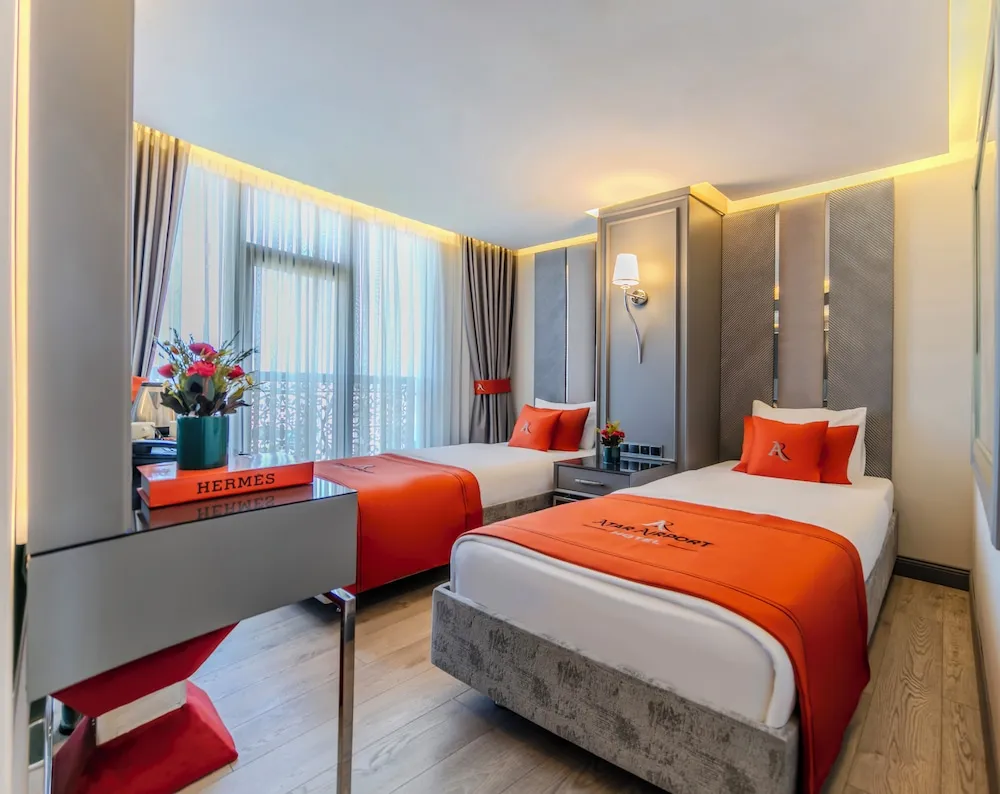 Deluxe Tek Büyük veya İki Ayrı Yataklı Oda