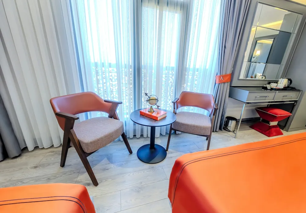 Deluxe Üç Kişilik Oda
