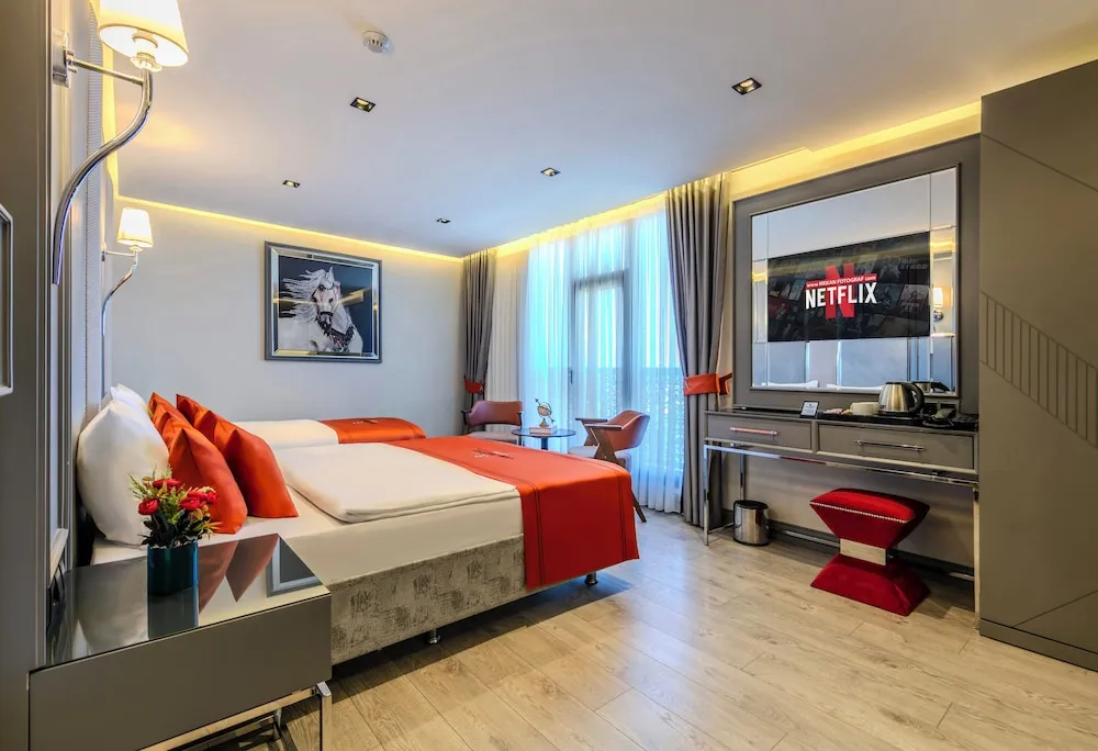 Deluxe Üç Kişilik Oda