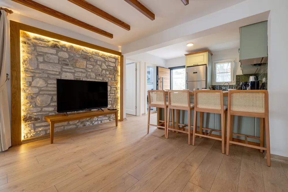Teras Kati Lux Suit Villa