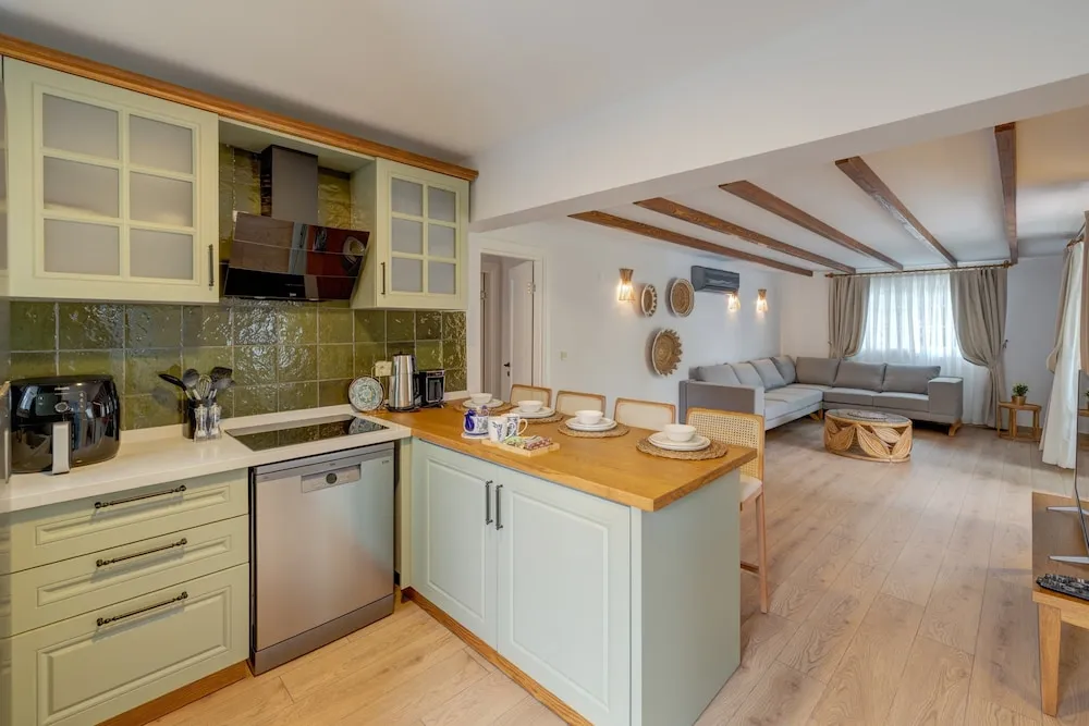 Bahce Kati Lux Suit Villa