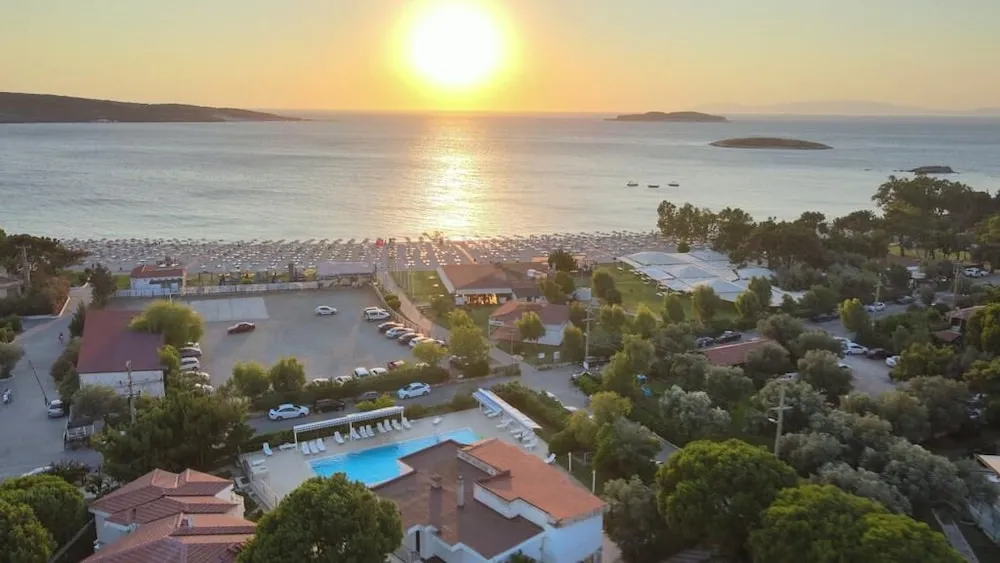 Bahce Kati Lux Suit Villa