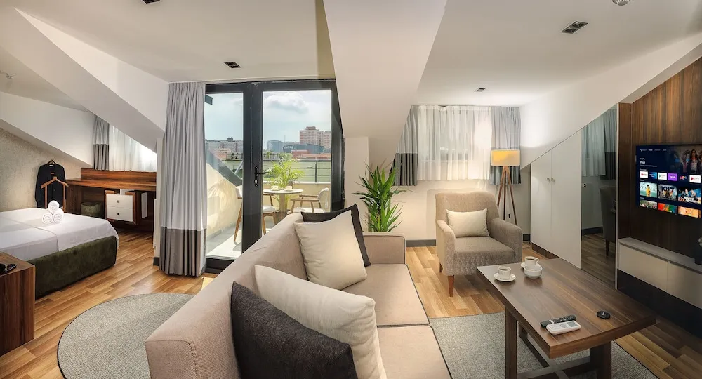 Luxury Çatı Katı Süiti (Penthouse)