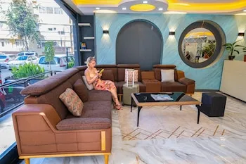 Blue Marina Hotel & Spa