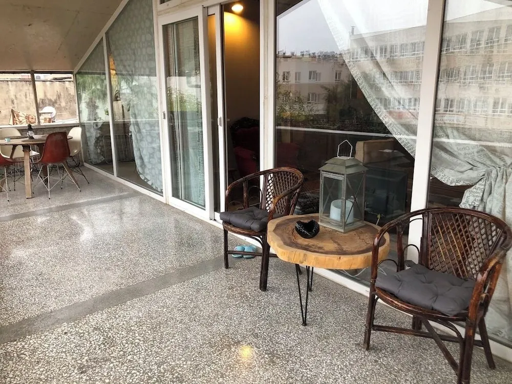 Superior Apart Daire, Teras