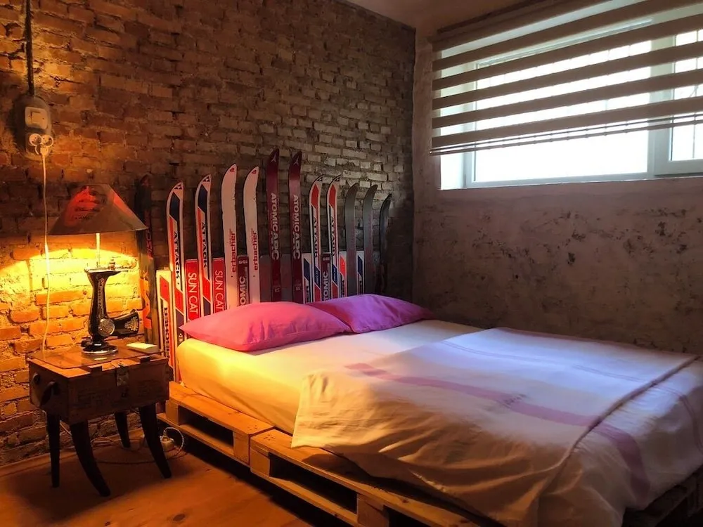 Deluxe Apart Daire, Zemin Kat