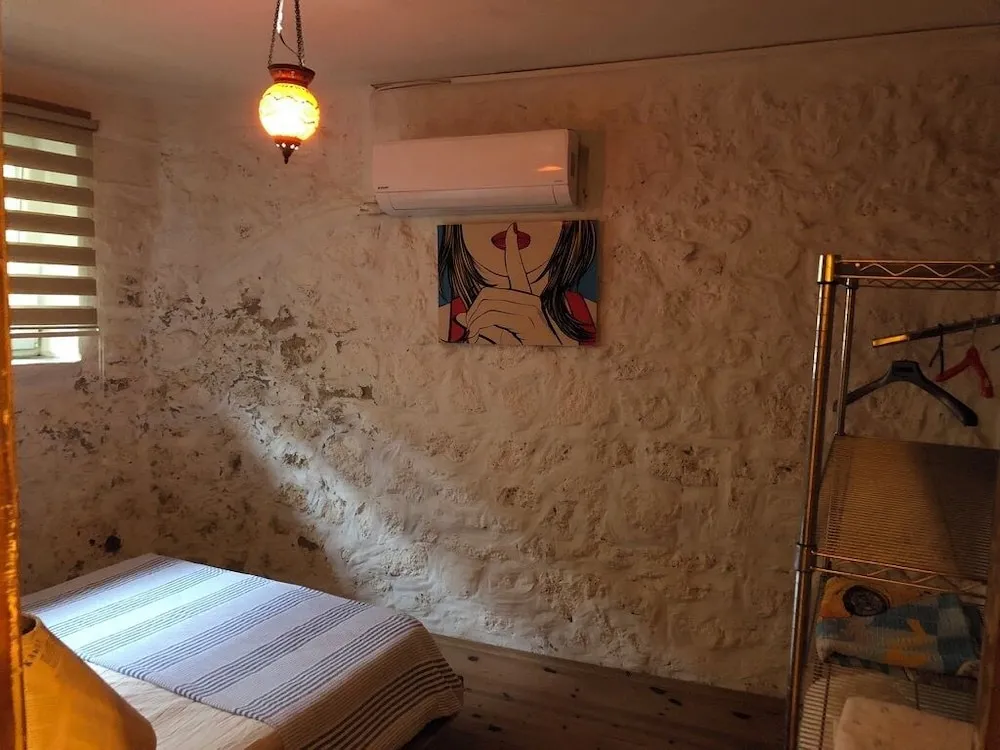 Deluxe Apart Daire, Zemin Kat