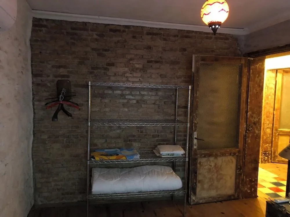 Deluxe Apart Daire, Zemin Kat