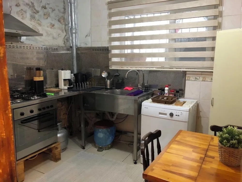 Deluxe Apart Daire, Zemin Kat