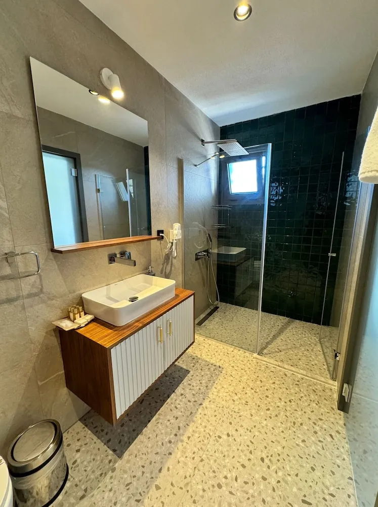Standard Oda, Bahçe Manzaralı