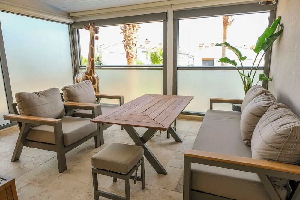 Luxury Süit, Teras, Havuz Manzaralı
