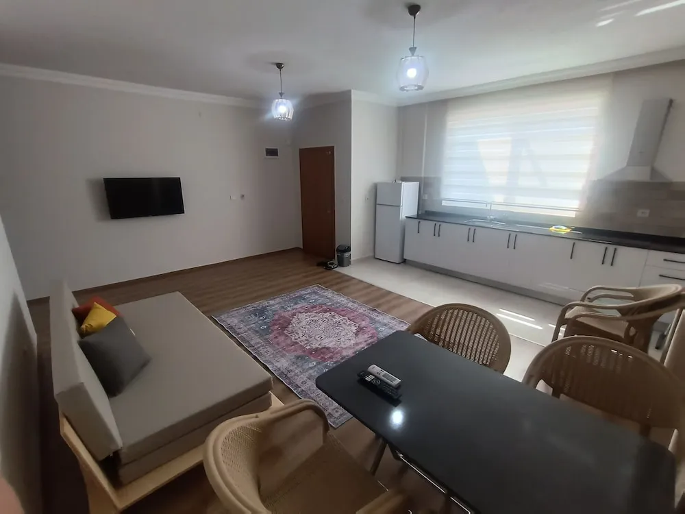 Family Apart Daire, 1 Yatak Odası, Balkon, Havuz Manzaralı