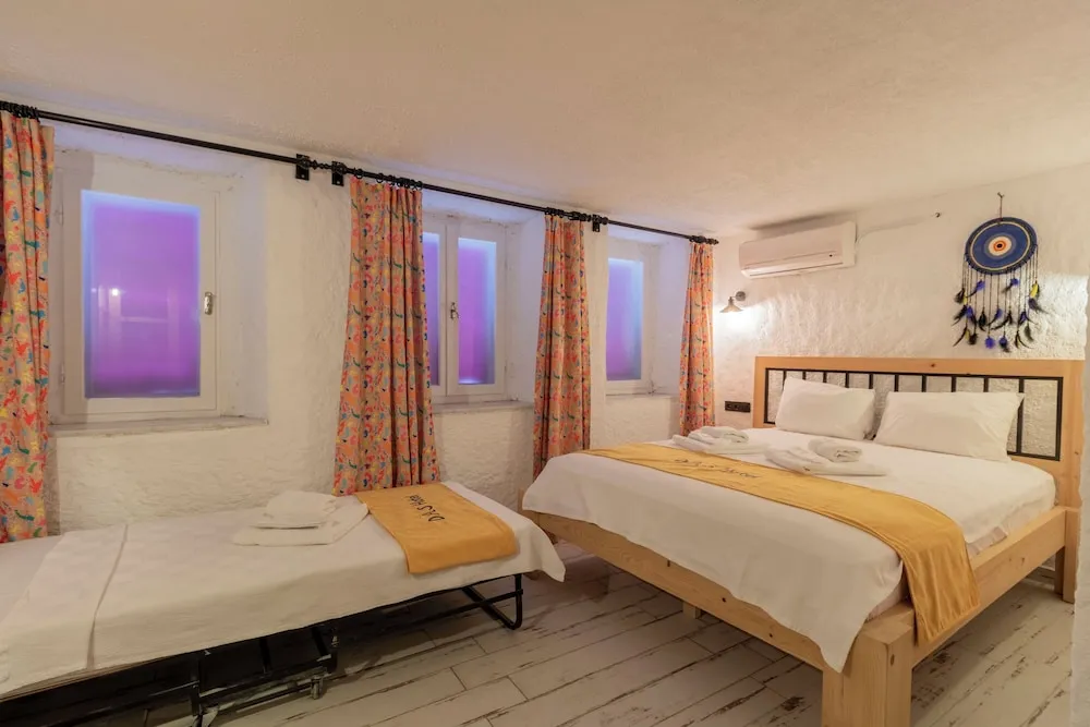 Comfort Üç Kişilik Oda
