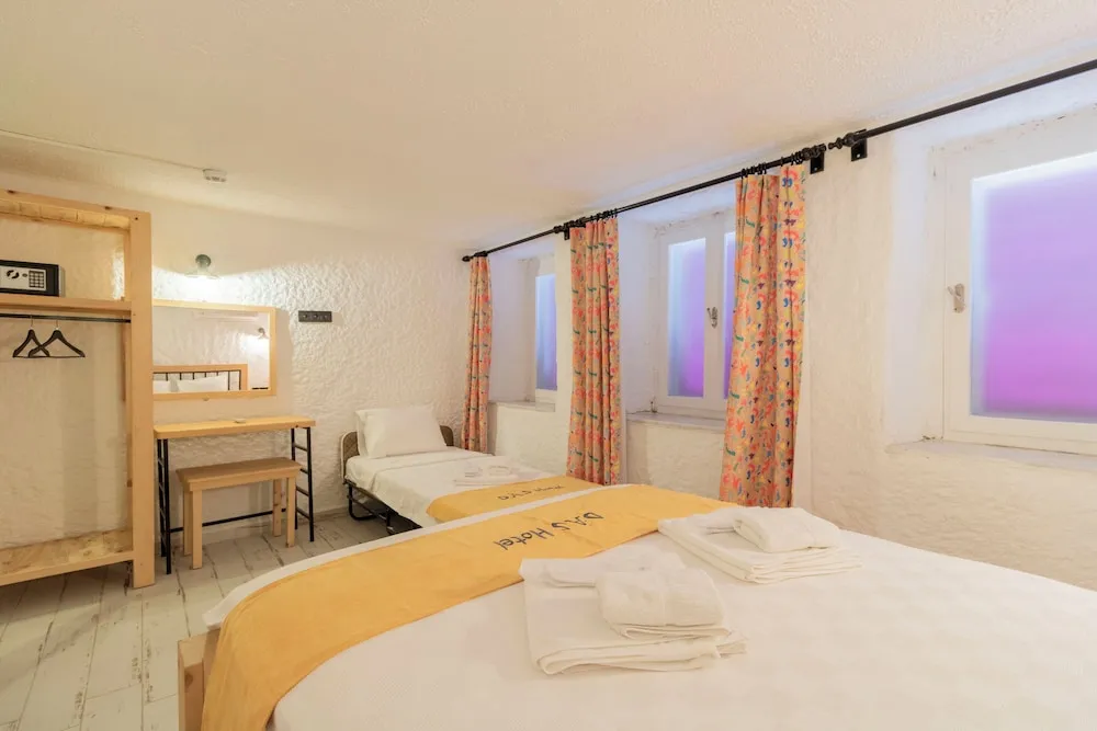Comfort Üç Kişilik Oda
