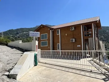 Lucida Villas - İslamlar Köyü - 1, 2, 3 YatakOdalı Villalar